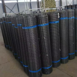 Anti-corrosion guardrail